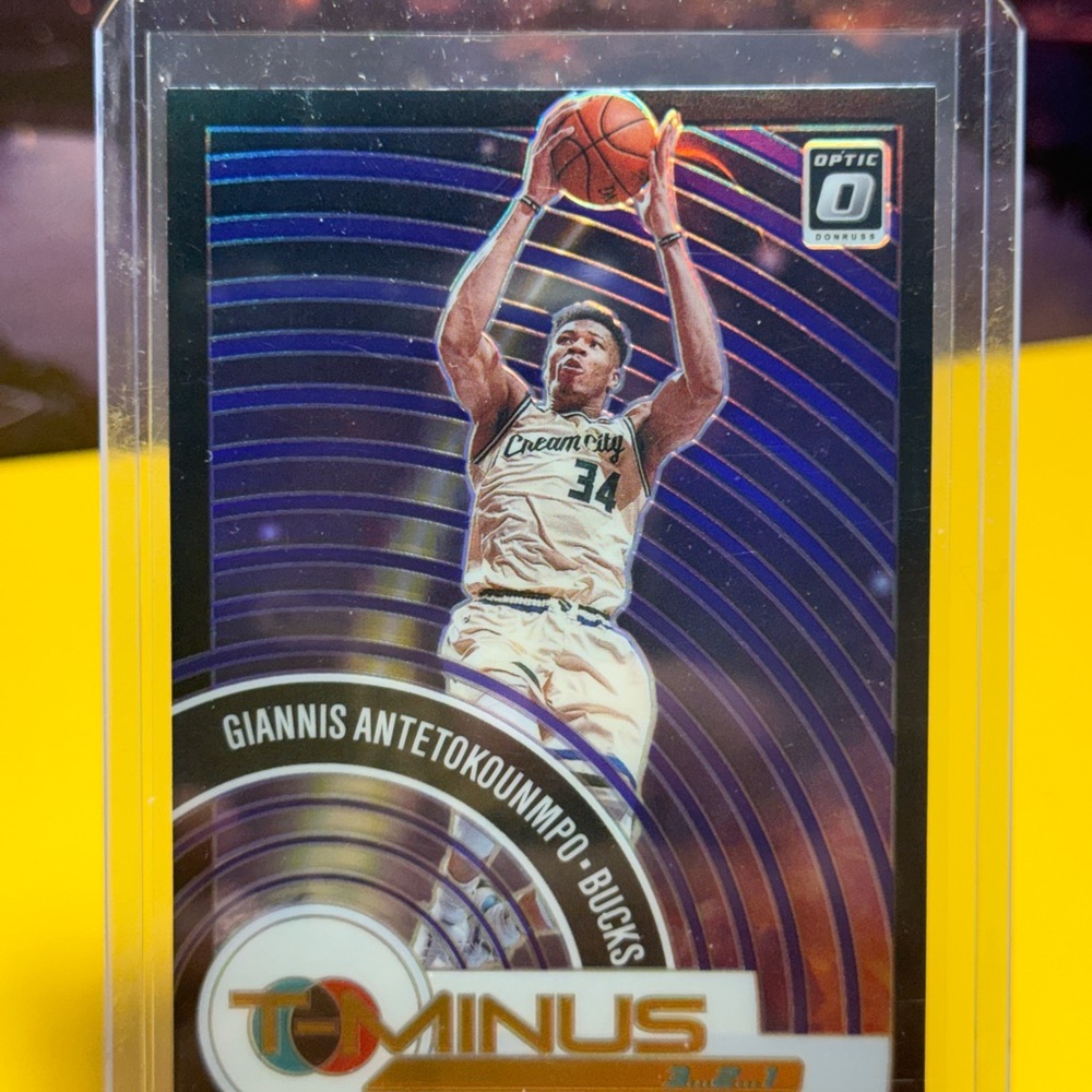 NBA cards Giannis Antetokounmpo Basketball sports Milwaukee Bucks Donruss Optic
